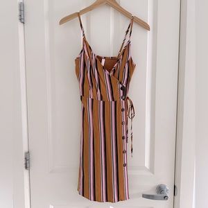 XS Xhilaration dress. Spring colors (brown, pink, black & white).